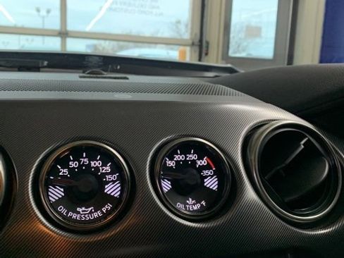 Used 2022 Ford Mustang Shelby GT500 w/ Technology Package image 15