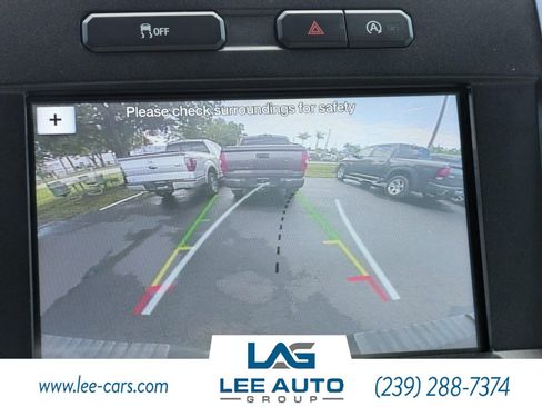 Used 2018 Ford F150 Lariat w/ Trailer Tow Package RWD image 24