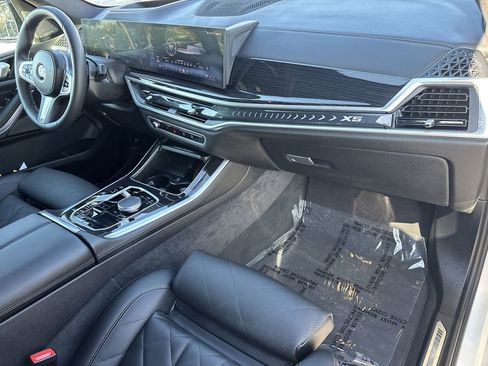 Used 2026 BMW X5 xDrive40i image 12