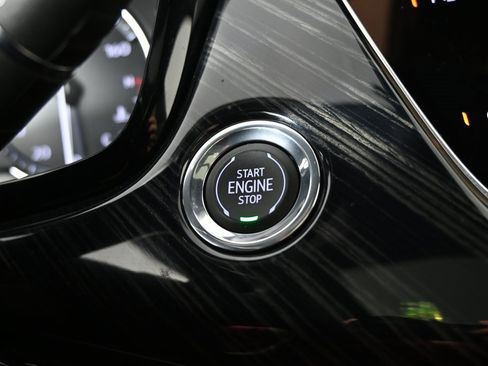 Used 2024 Cadillac XT6 Premium Luxury image 33