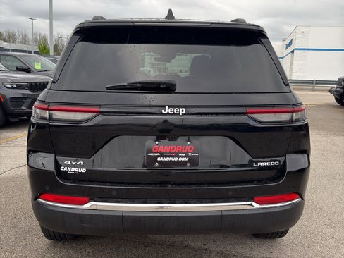 Used 2025 Jeep Grand Cherokee Laredo X w/ Luxury Tech Group I AWD/4WD image 7