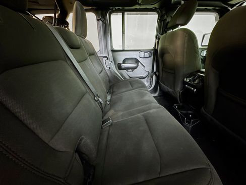 Used 2020 Jeep Wrangler Unlimited Sport S image 26