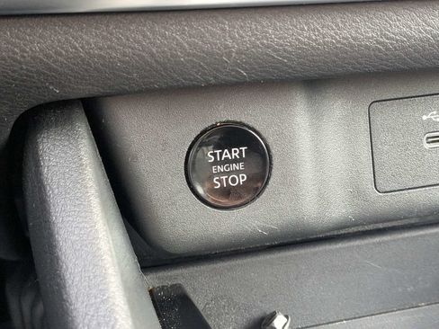 Used 2024 Nissan Rogue S AWD/4WD image 28