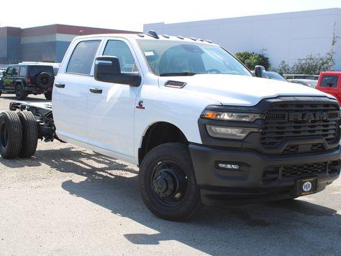 New 2027 RAM 3500 Tradesman AWD/4WD image 1