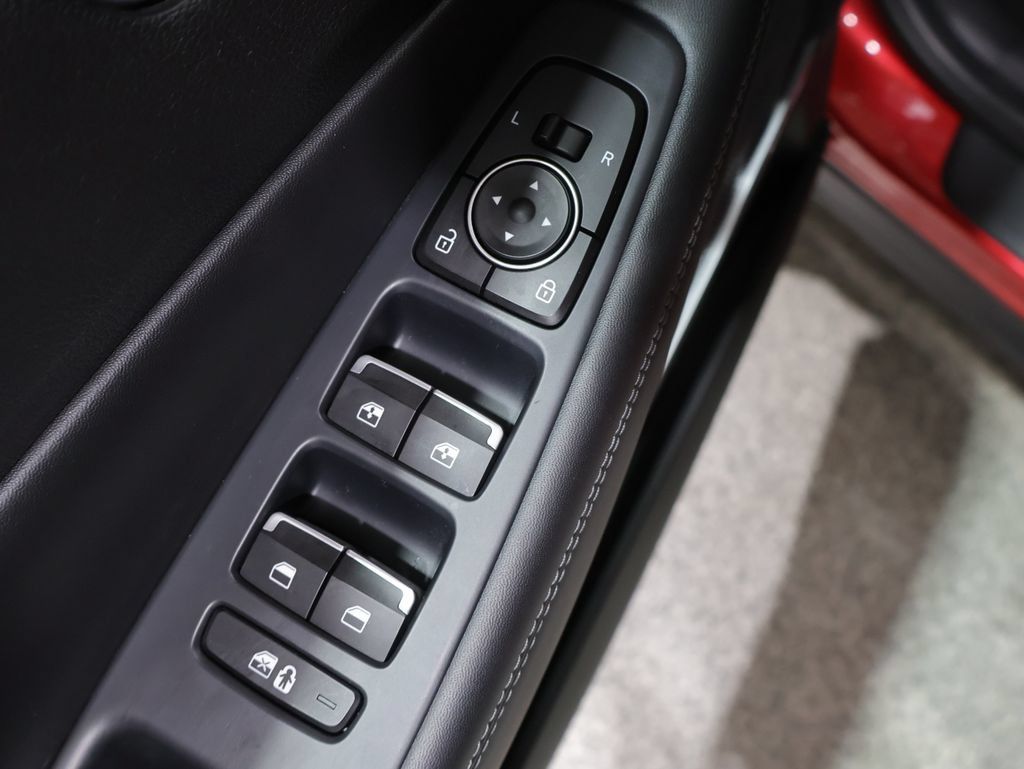 Used 2022 Hyundai Santa Fe SEL w/ Convenience + Premium Package AWD/4WD image 12