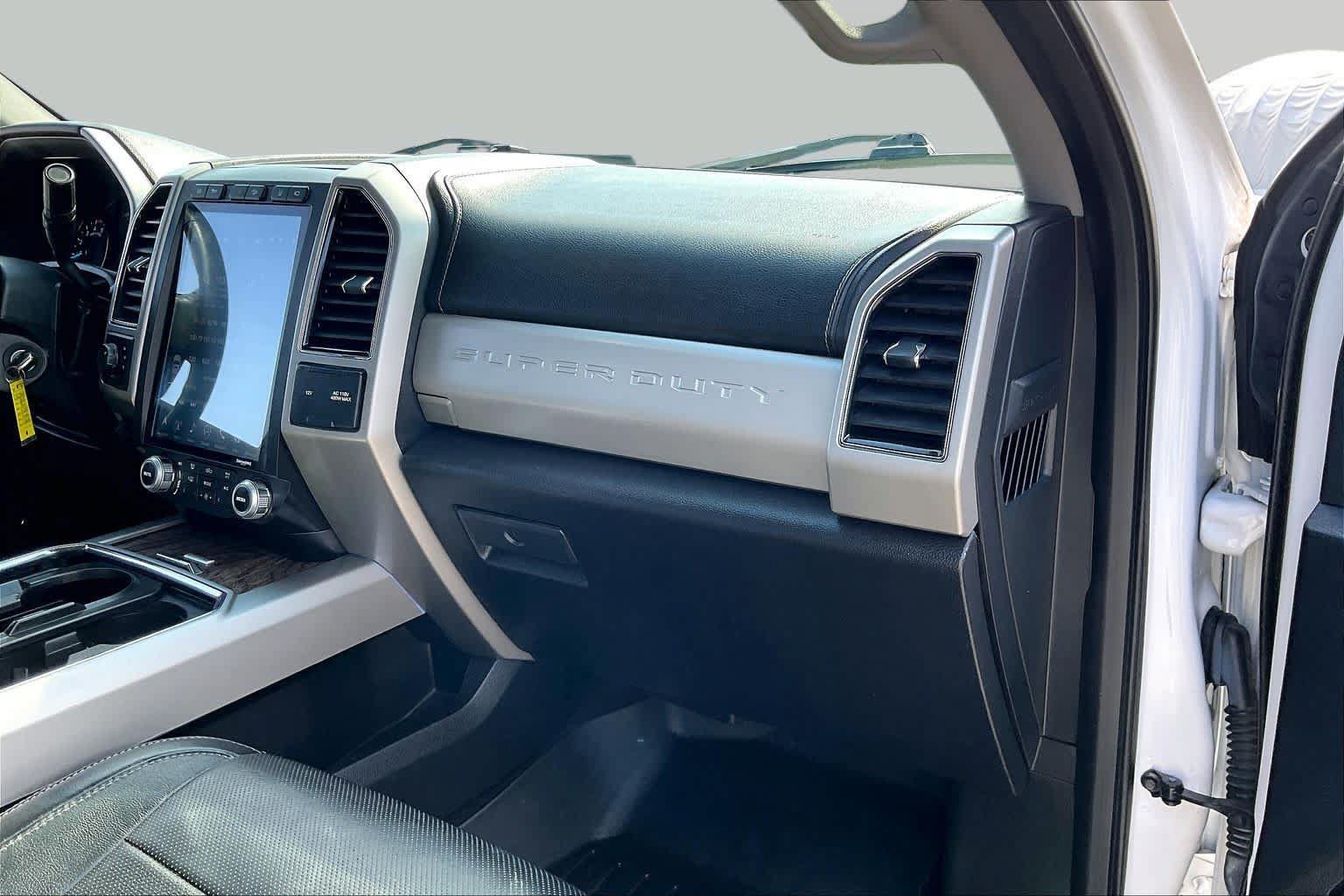 Used 2018 Ford F250 Lariat w/ Tow Technology Bundle AWD/4WD image 17
