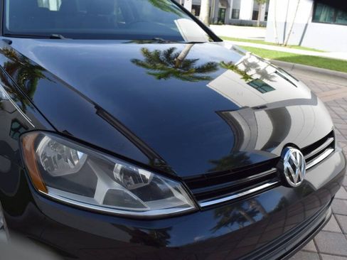 Used 2015 Volkswagen Golf TDI S FWD image 10