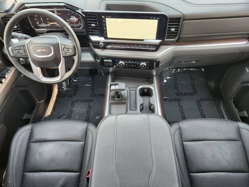 Used 2024 GMC Sierra 1500 SLT AWD/4WD image 26