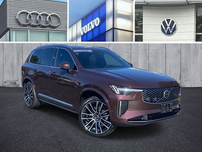 Certified 2025 Volvo XC90 B6 Ultra w/ Lounge Package