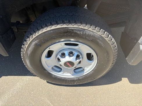 Used 2021 GMC Sierra 2500 4x4 Regular Cab w/ Convenience Package image 9