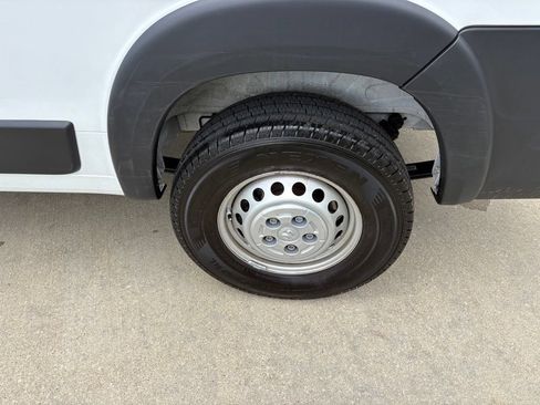 Used 2026 RAM ProMaster 2500 w/ Convenience Group FWD image 44
