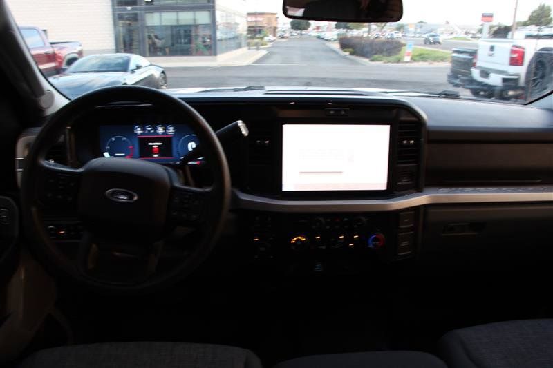 Used 2025 Ford F250 XLT w/ Black Appearance Package AWD/4WD image 22
