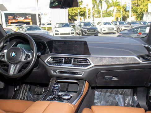 Used 2022 BMW X5 sDrive40i w/ M Sport Package image 21