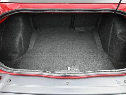 Used 2016 Dodge Challenger SRT Hellcat RWD image 10