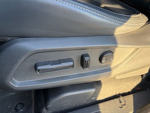 Used 2025 Honda Pilot EX-L image 20