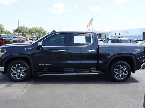 Used 2024 GMC Sierra 1500 SLT w/ SLT Premium Package AWD/4WD image 6