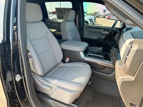 Used 2025 Chevrolet Silverado 1500 RST w/ Z71 Off-Road Package image 23