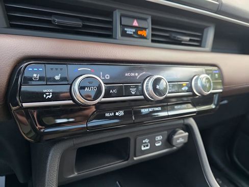 Used 2023 Honda Pilot Elite image 31