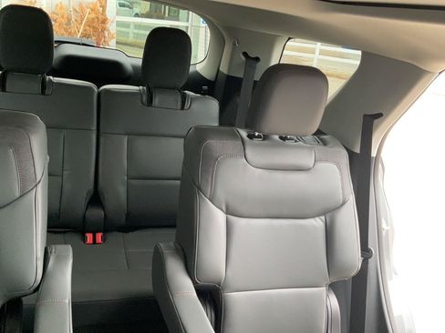New 2026 Ford Explorer Active w/ Active Comfort Package AWD/4WD image 20