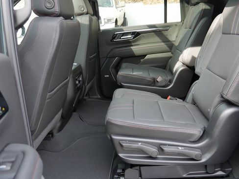 New 2026 Chevrolet Suburban RST w/ Advanced Technology Package AWD/4WD image 25