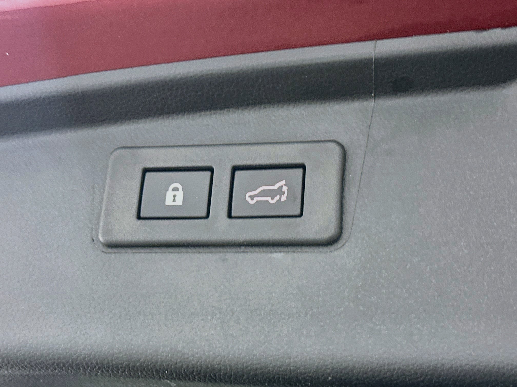 Used 2025 Subaru Outback Premium AWD/4WD image 32