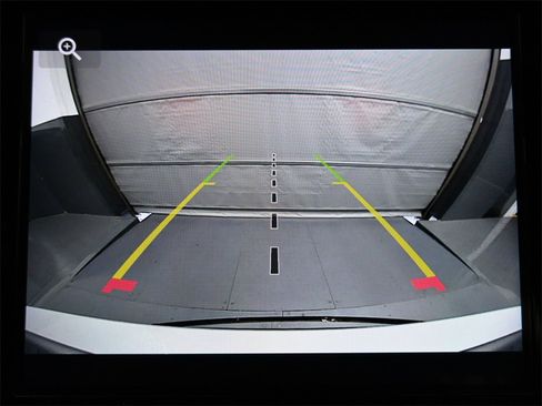 Used 2023 Jeep Grand Cherokee L Laredo image 13