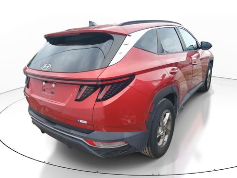 Used 2022 Hyundai Tucson SEL FWD image 2