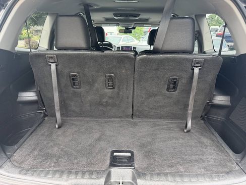 Used 2016 Honda Pilot Touring image 22