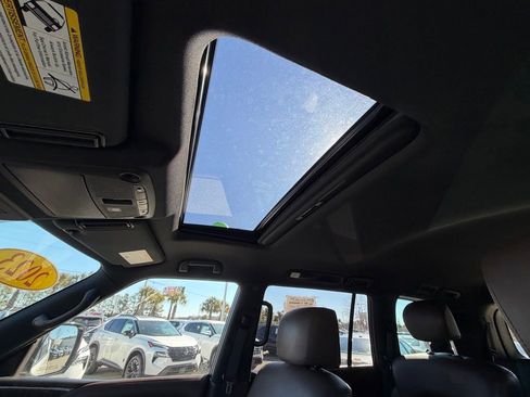 Certified 2023 Nissan Armada Platinum w/ Captain's Chairs Package RWD image 24