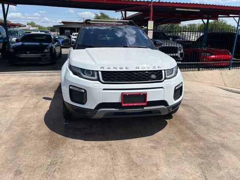 Used 2017 Land Rover Range Rover Evoque SE AWD/4WD image 3