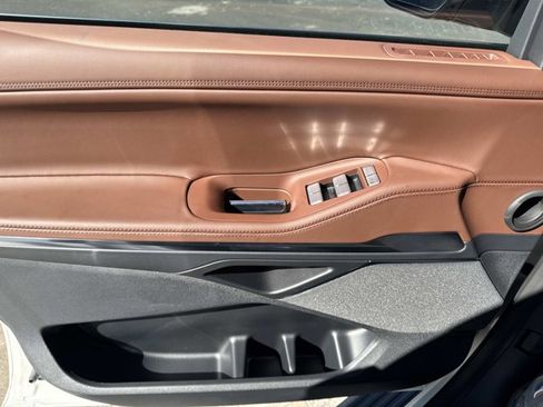 New 2026 Lincoln Navigator L Reserve AWD/4WD image 9