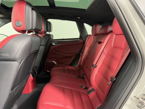 New 2026 Porsche Macan GTS image 18