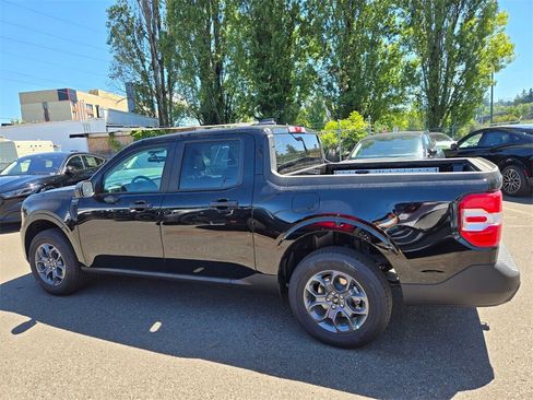 New 2025 Ford Maverick XLT w/ 4K Tow Package image 8