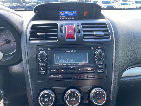 Used 2015 Subaru Forester 2.5i Premium w/ All-Weather Package AWD/4WD image 34
