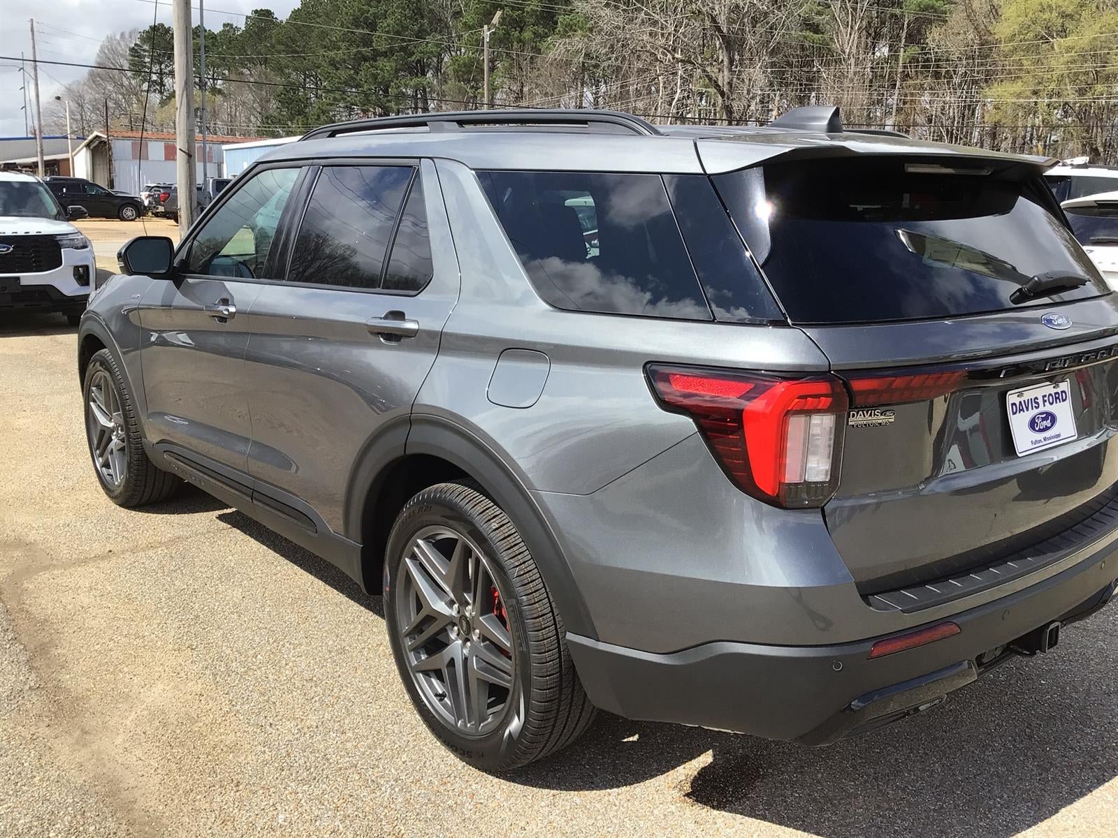 New 2026 Ford Explorer ST-Line w/ ST-Line Street Pack RWD image 11