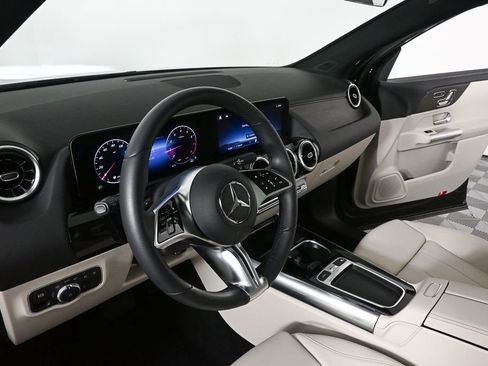 Used 2026 Mercedes-Benz GLA 250 image 6