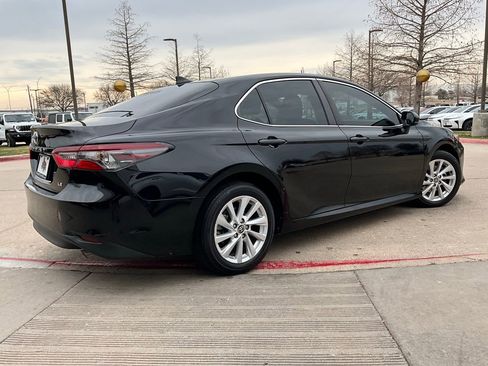 Used 2023 Toyota Camry LE image 6