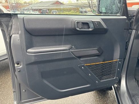 Used 2024 Ford Bronco Badlands image 16