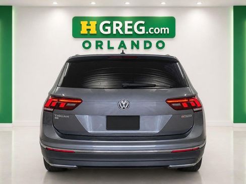 Used 2020 Volkswagen Tiguan SE w/ Panoramic Sunroof Package AWD/4WD image 10