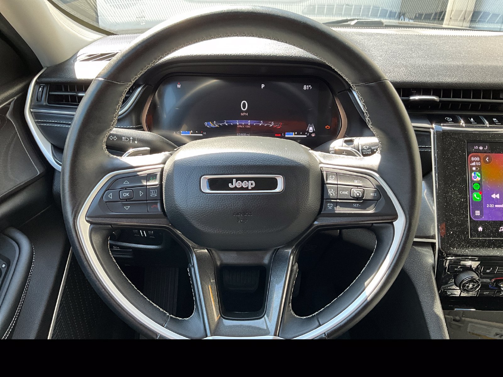 Used 2020 Jeep Grand Cherokee Altitude AWD/4WD image 13