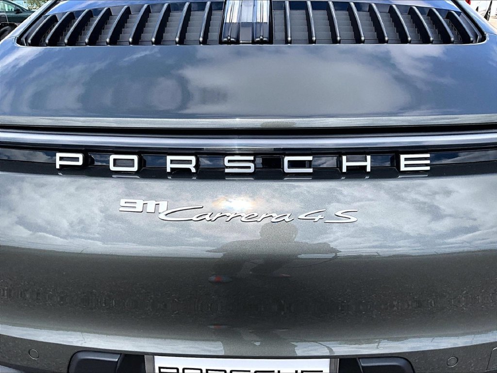 Certified 2024 Porsche 911 Carrera 4S AWD/4WD image 20