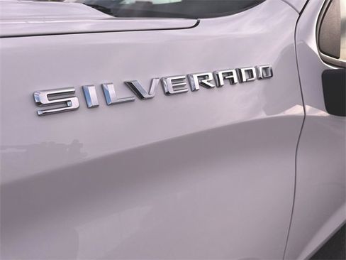 Used 2022 Chevrolet Silverado 1500 LT image 29