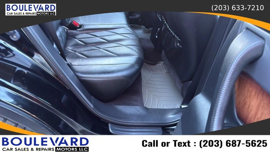 Used 2012 INFINITI FX35 AWD w/ Premium Pkg image 32