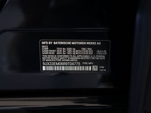 Used 2024 BMW X7 M60i w/ Executive Package image 37