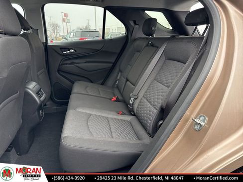 Used 2019 Chevrolet Equinox LT w/ Driver Convenience Package image 25