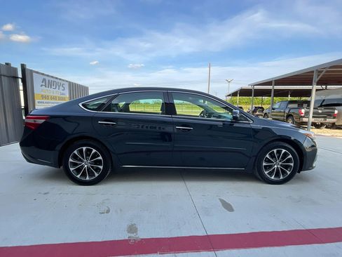 Used 2017 Toyota Avalon XLE Premium w/ All Weather Liner Package FWD image 16