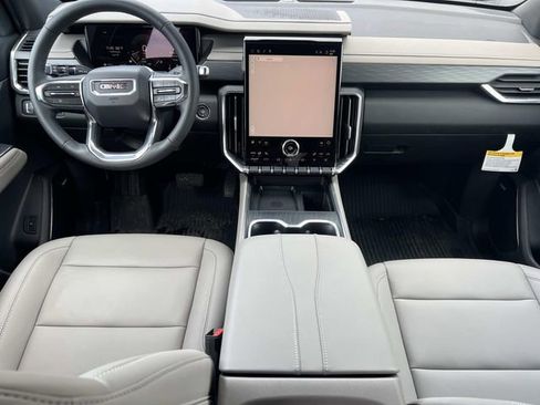 Used 2026 GMC Acadia Elevation w/ Black Edition image 15