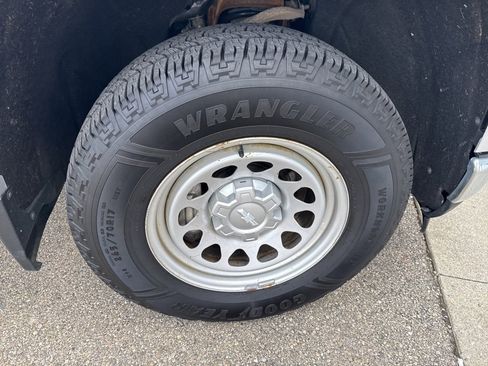 Used 2021 Chevrolet Silverado 1500 W/T w/ WT Value Package image 12