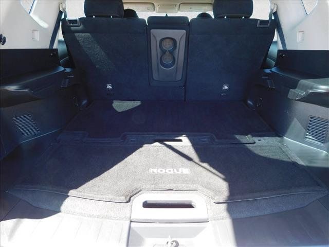 Used 2015 Nissan Rogue S FWD image 10
