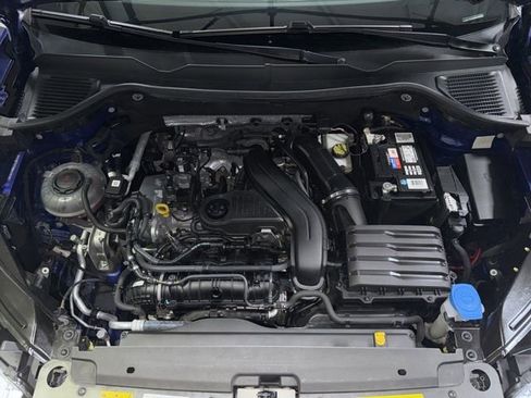 Used 2022 Volkswagen Taos SE image 8